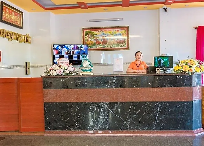 Khách sạn Khach San Ngoc Thuy Lagi 5*