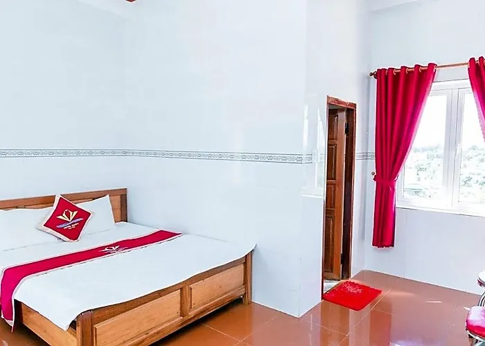 Khách sạn Khach San Ngoc Thuy Lagi