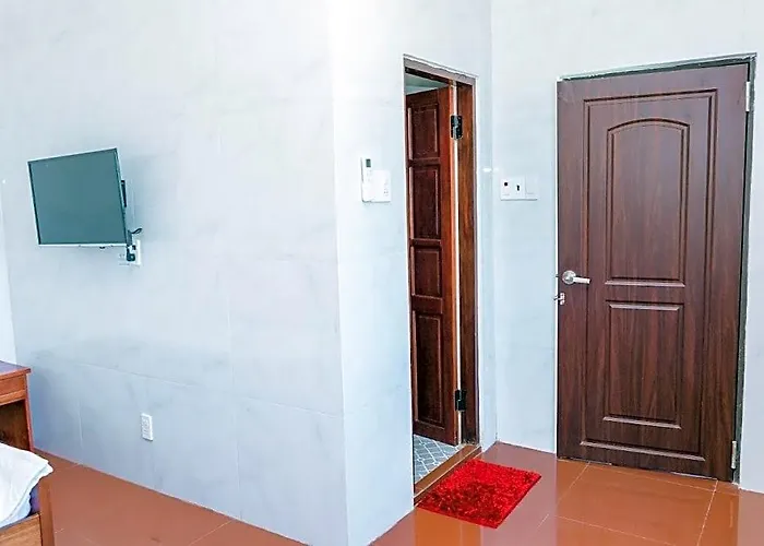 Khách sạn Khach San Ngoc Thuy Lagi 5*