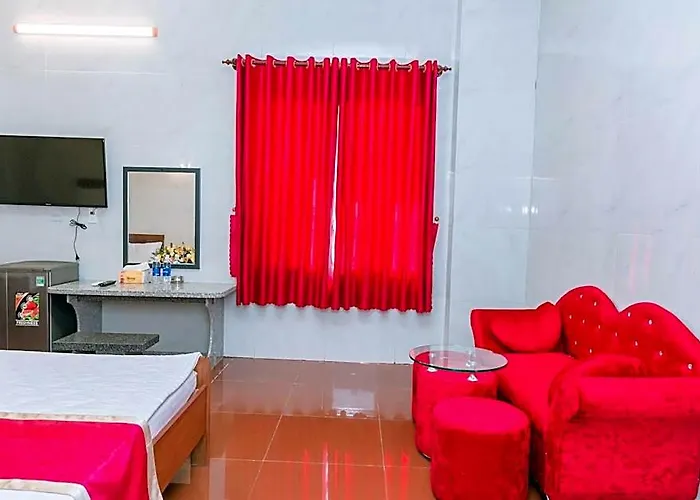 Khách sạn Khach San Ngoc Thuy Lagi 5*